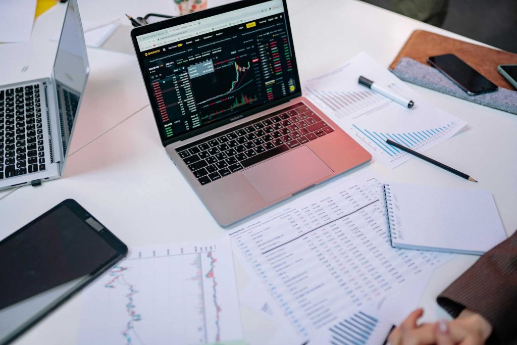 Analyzing business and system performance metrics from software implementations